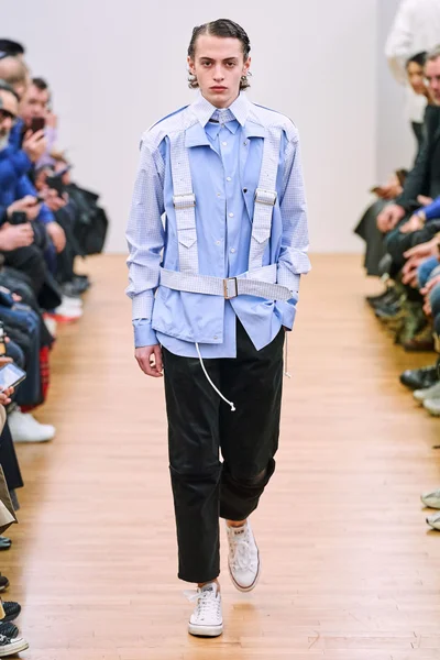 Look 15